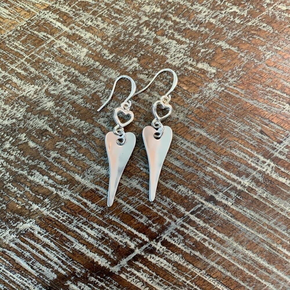 NWT Heart Earrings Silver Dangling Sweetheart Romantic Jewelry